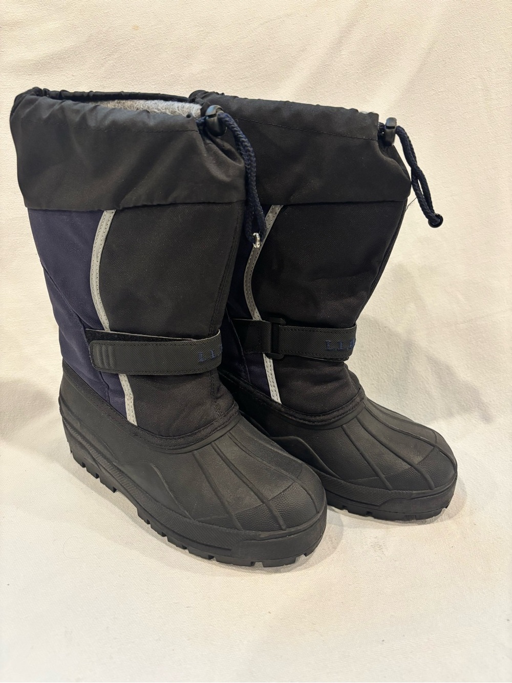 L.L. Bean Kids' Northwoods Boots - Black & Navy NEW NEVER WORN! - Picture 3 of 9